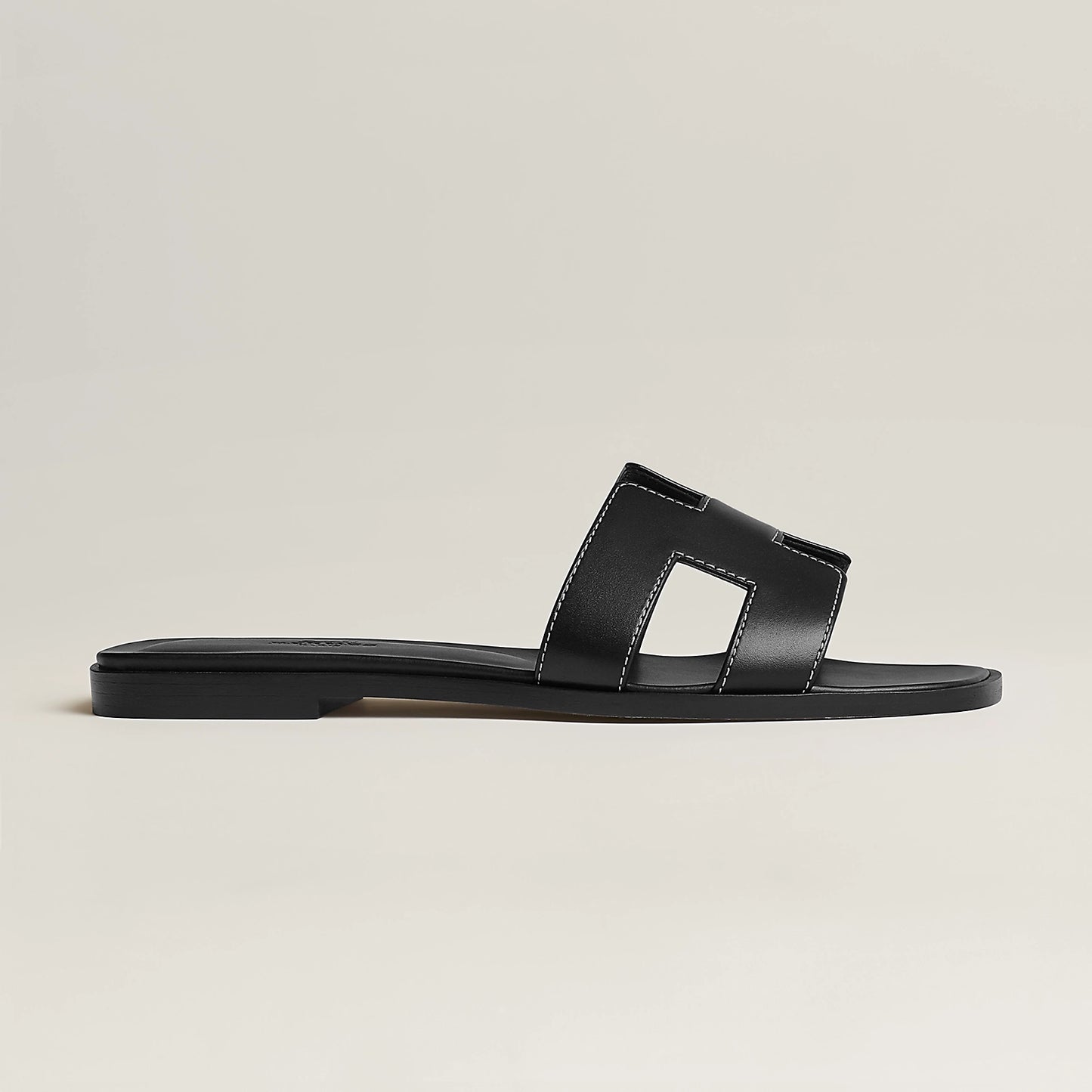 Claquettes Oran - Noir/Liseré Blanc