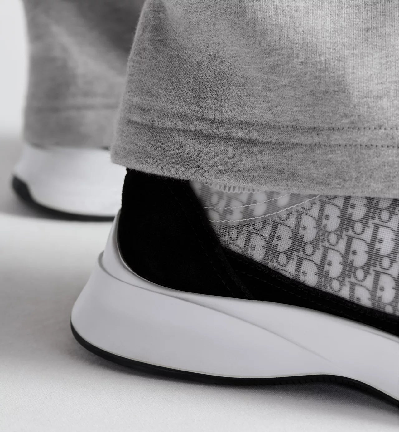 Dior B25 Sneakers Black & White